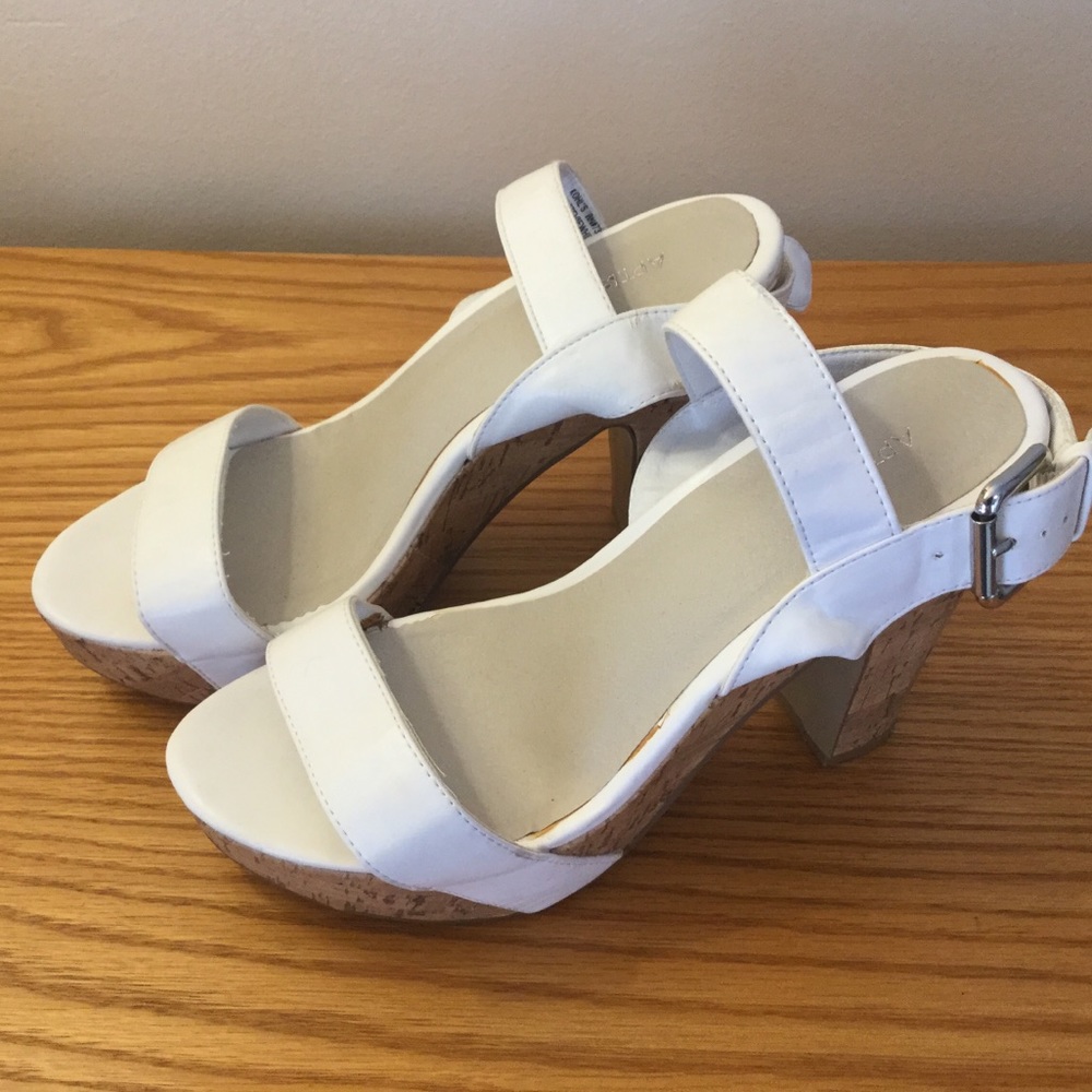Simple Cork Heeled Sandals Size 9 EUC